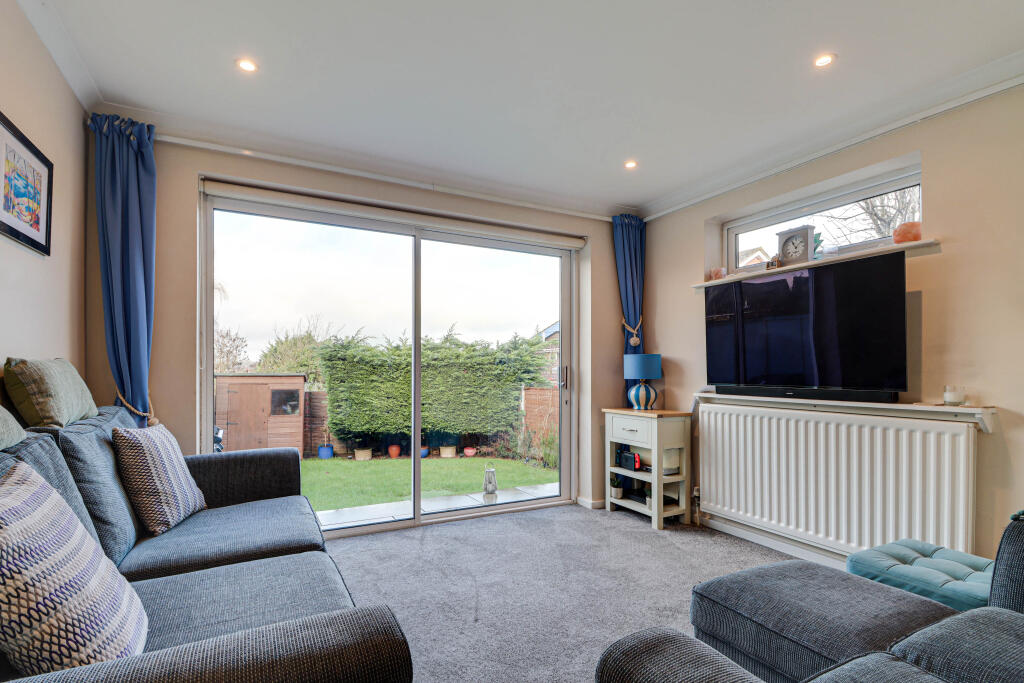 50, Broadstone Road photo 4