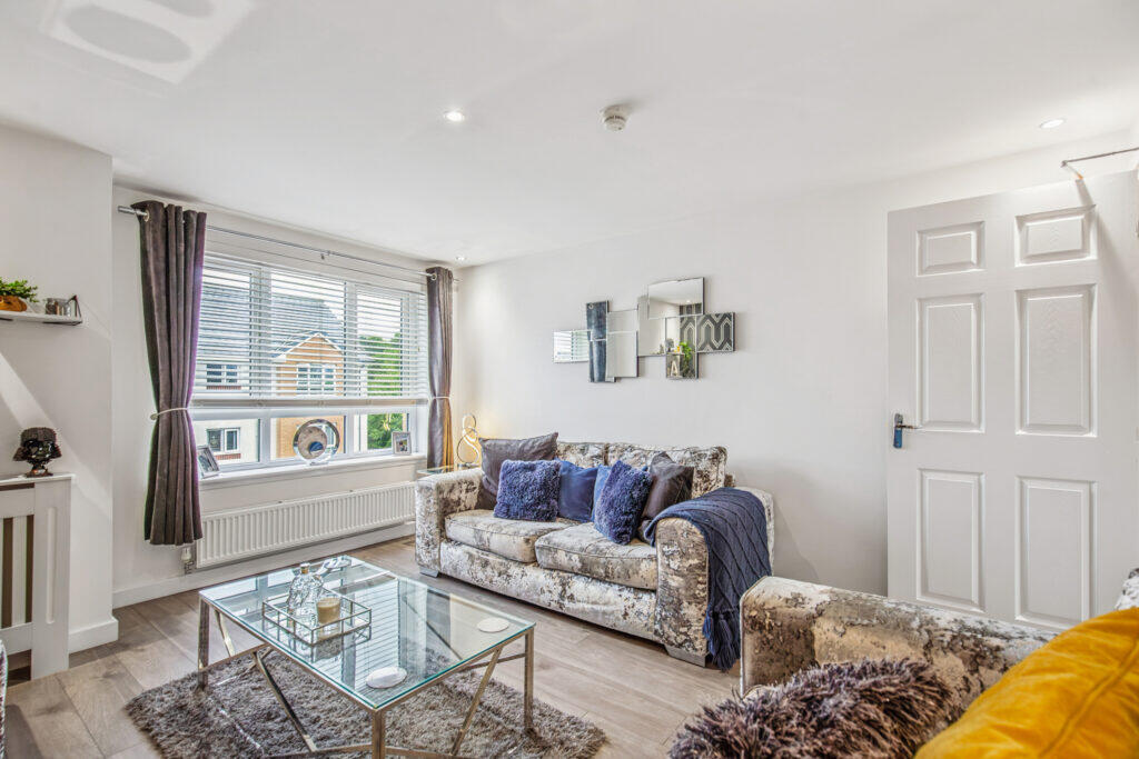 Apartment in Glasgow, Cowglen, Kennishead - View 5