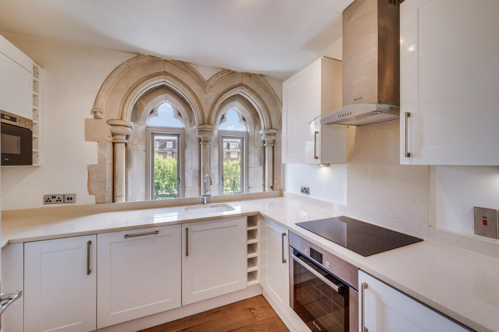 Apartment in London - View 5