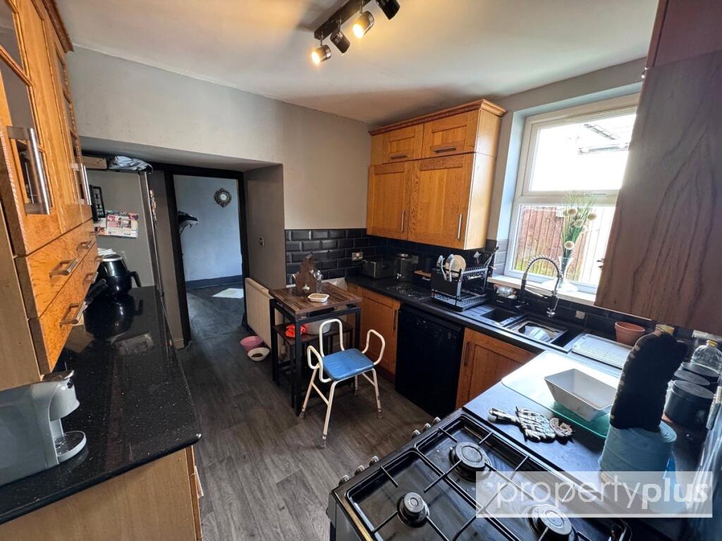 House in Tonypandy, Penygraig, Pen-y-graig - View 4