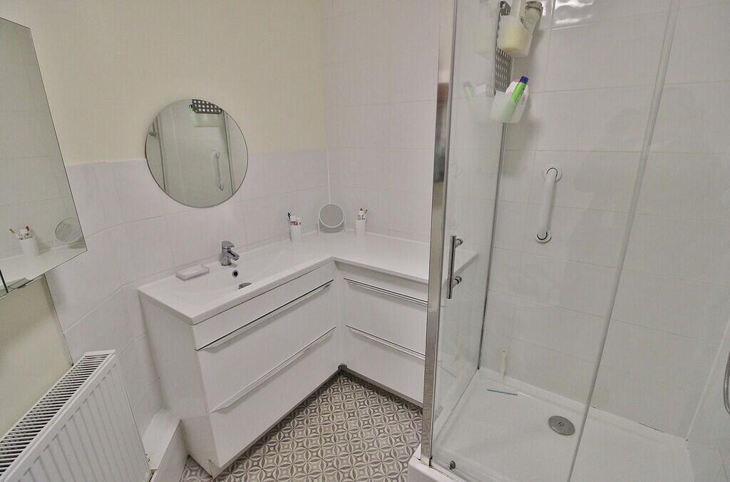 Apartment in Waterlooville, Purbrook - View 3