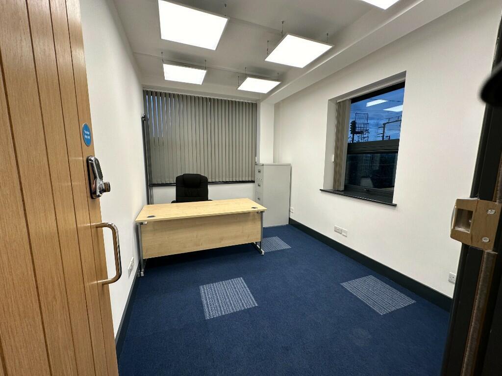 2nd Flr Office small