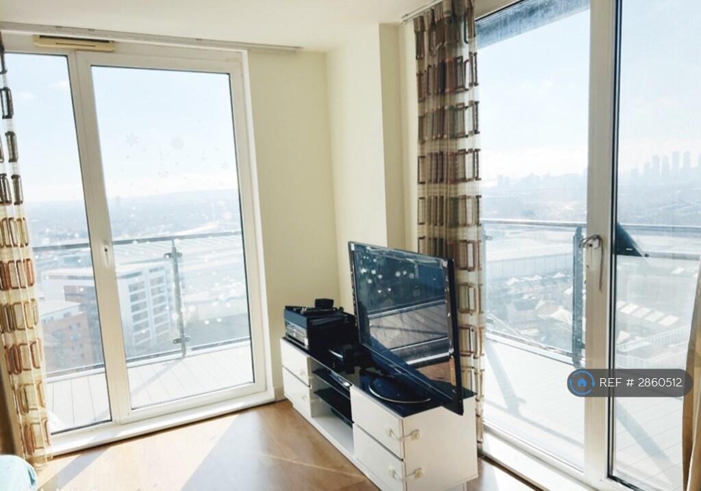 Apartment in London - More
