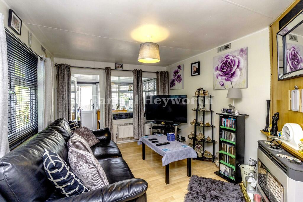 Westcliffe Drive, Westgate, Morecambe photo 2