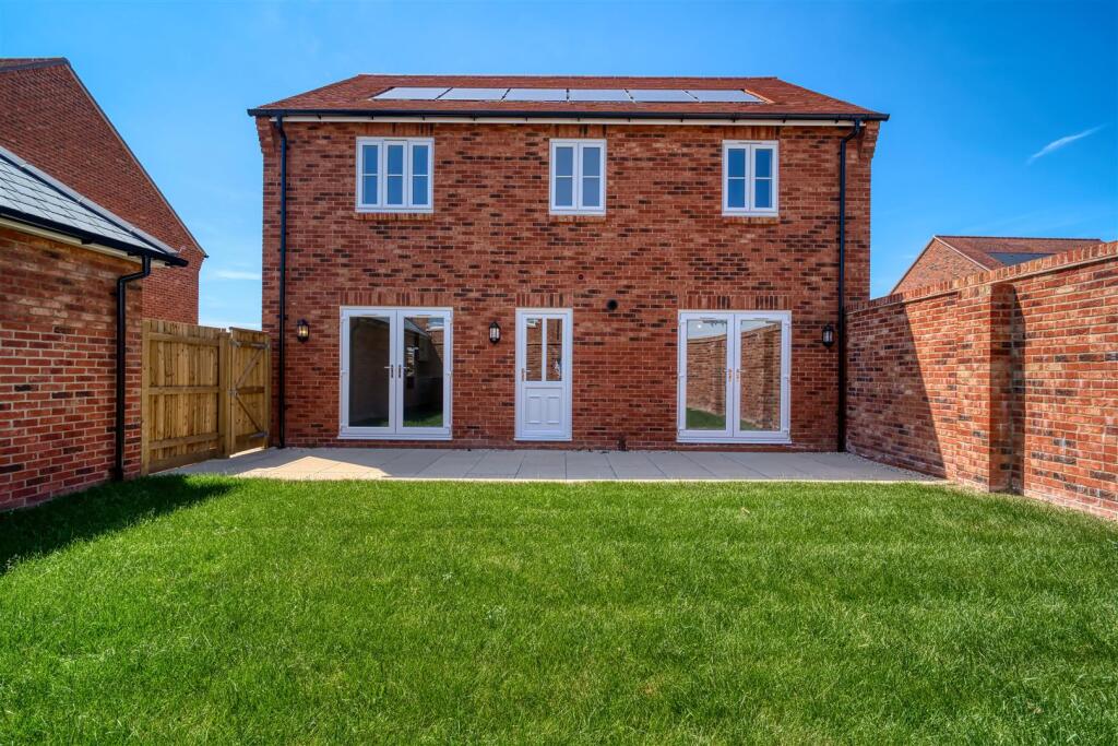 House in Dorchester - View 4