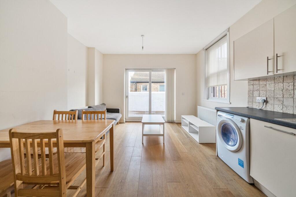 Main image of property: Balham Hill, London, SW12