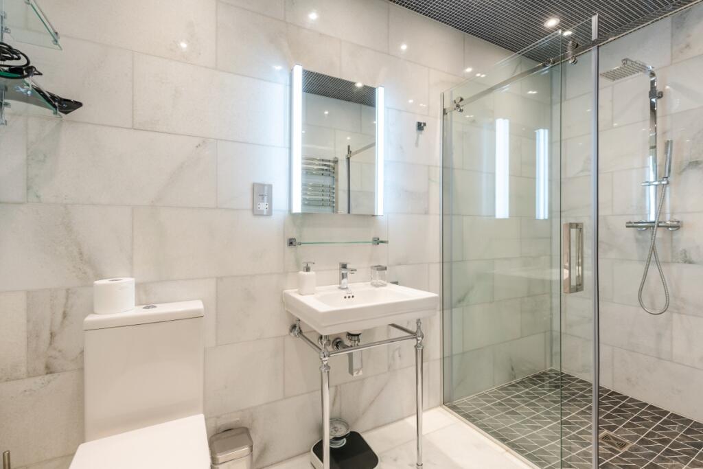 Apartment in Canterbury - View 4