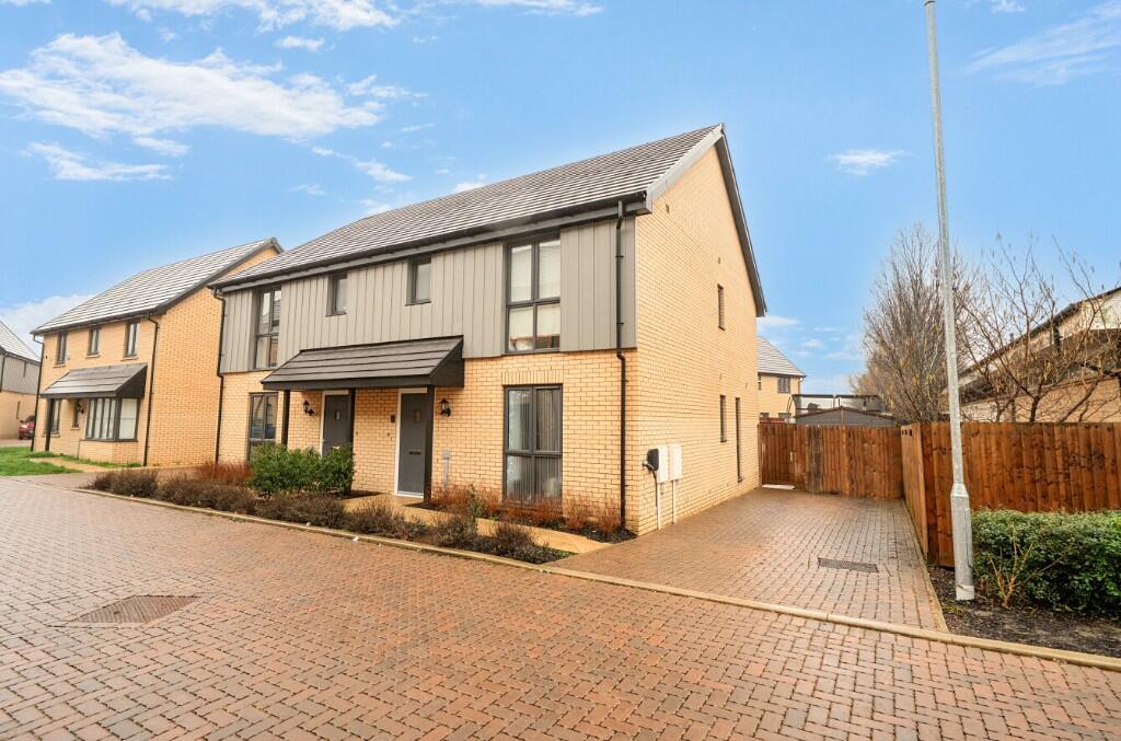 Main image of property: The Moorings, PE26