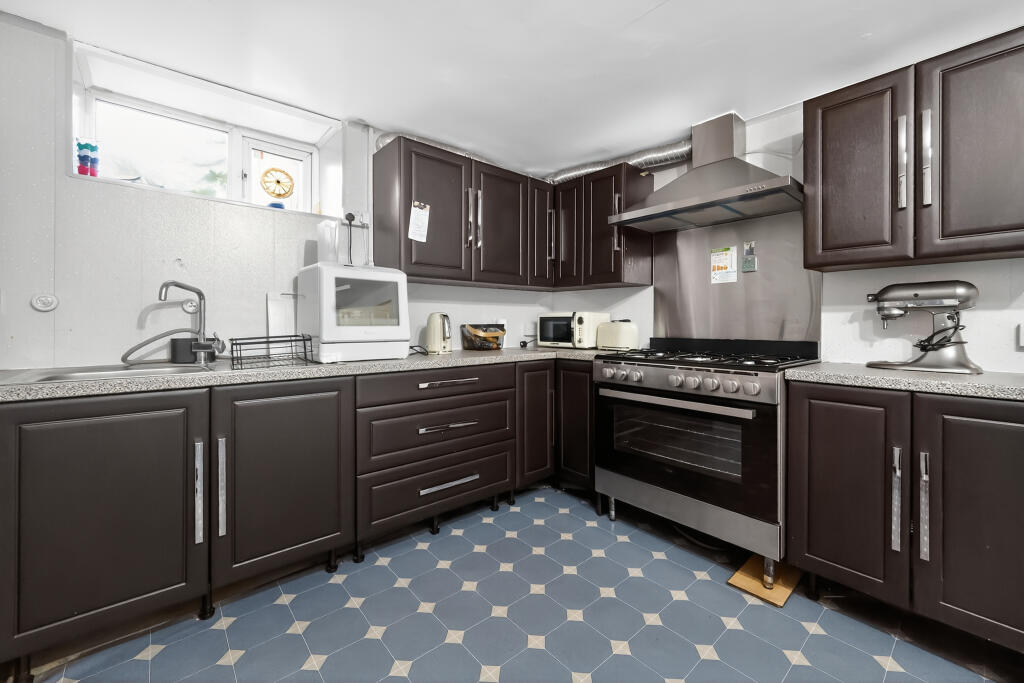 Additional image 19 of Ashgrove, Bradford, BD7