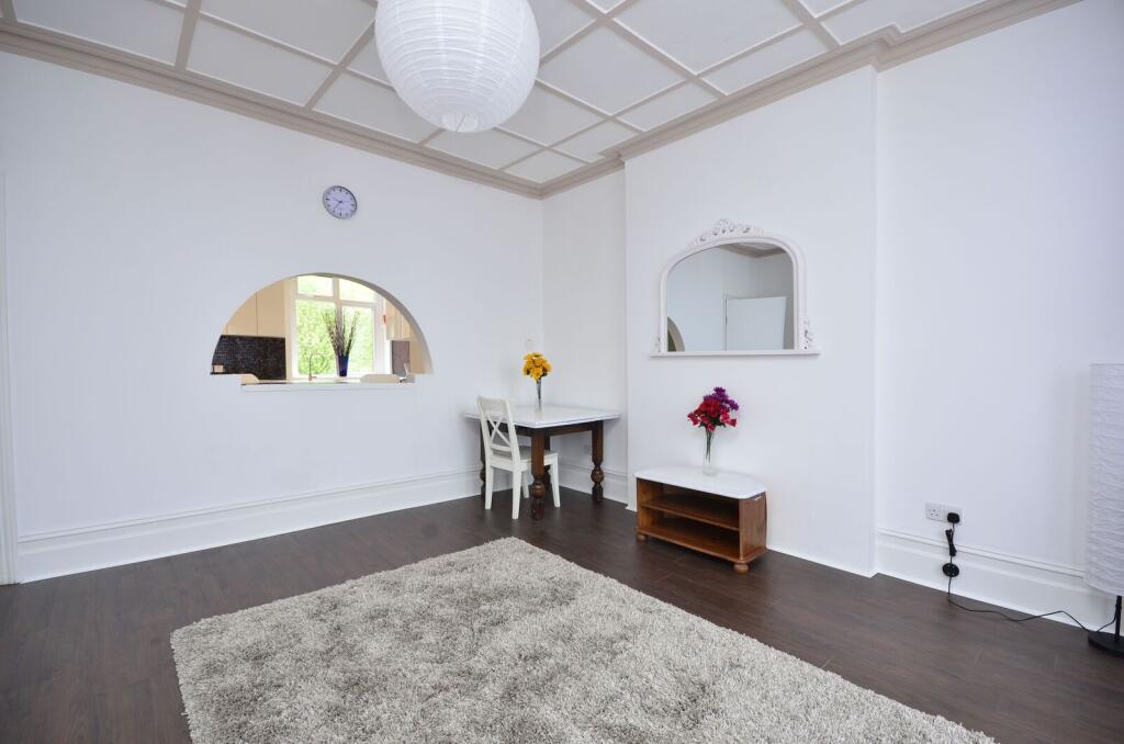 Apartment in London - View 2