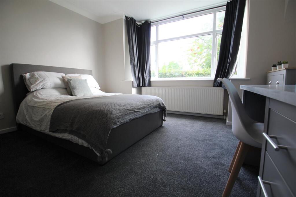 House in Leeds, Beckett Park, Headingley - View 5