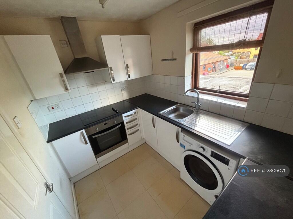 Main image of property: Walnut Tree, Milton Keynes, MK7