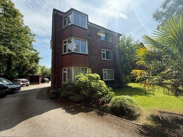 Main image of property: Sandimoss Court, Sale, M33 6QE