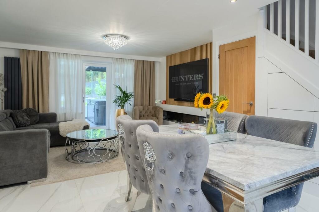 House in Wolverhampton, Loxdale - More