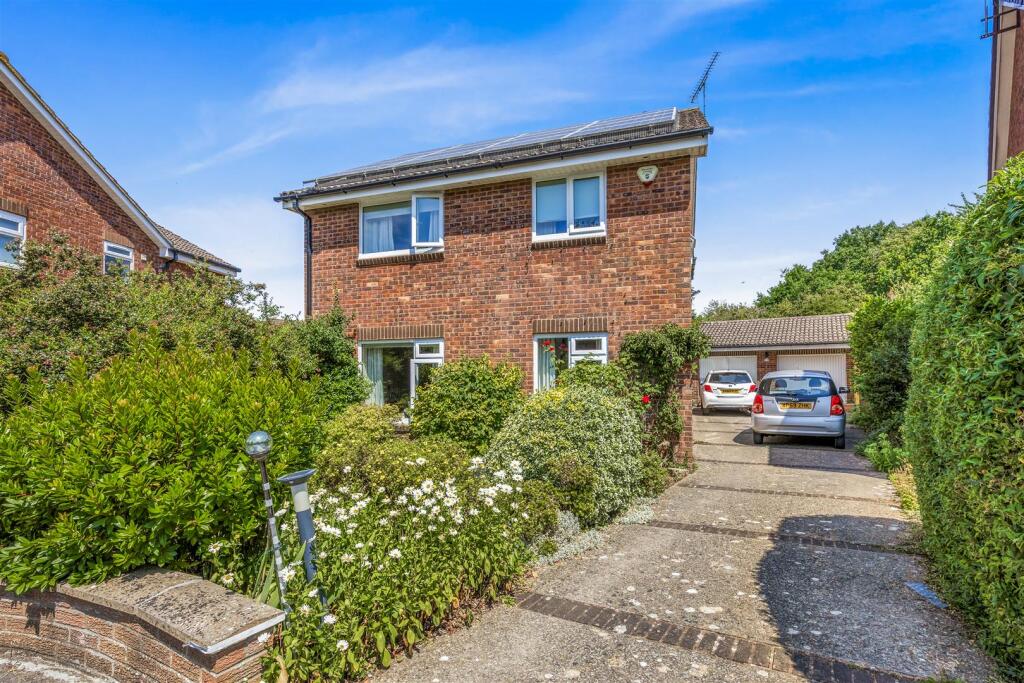 4-bed detached on Martock Road, Keynsham, £525,000