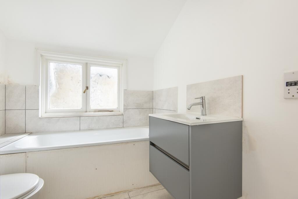 Apartment in London, Clapham Park, Clapham - View 5