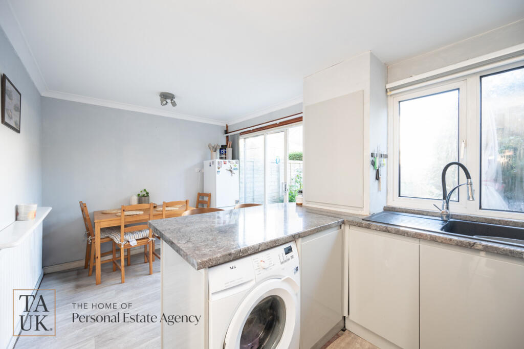 House in Horsham, Storrington and Sullington - View 3