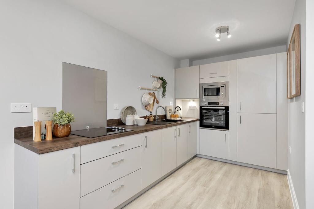 Edwin Gardens,
Saffron Walden,
Saffron Walden,
CB10 2TB
 photo 2