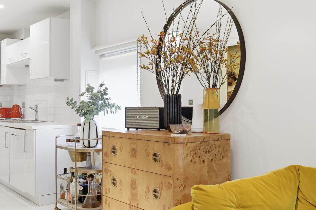 Apartment in London - More
