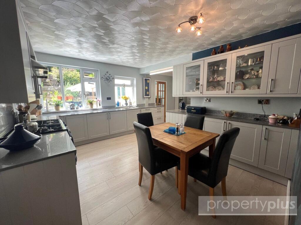 Maindy Croft, Ton Pentre, Rhondda Cynon Taff, CF41 photo 2