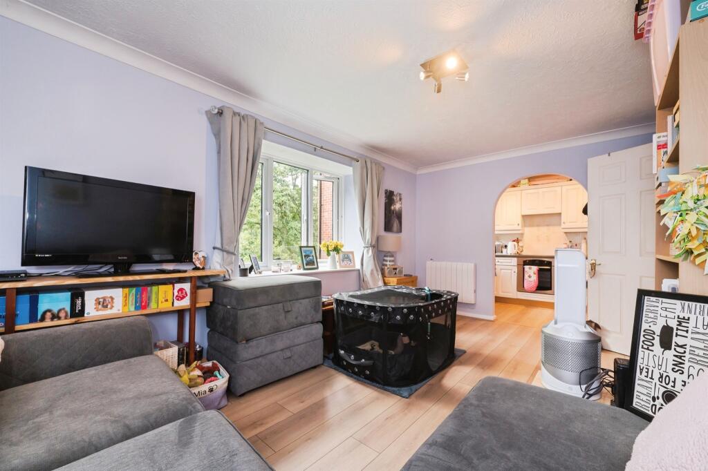 Apartment in Southampton - More