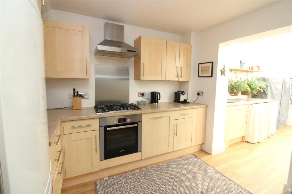 House in Portsmouth - More