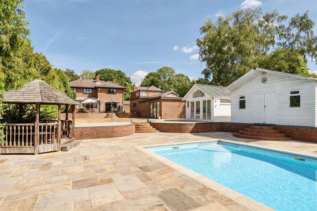 House in Southampton - View 2
