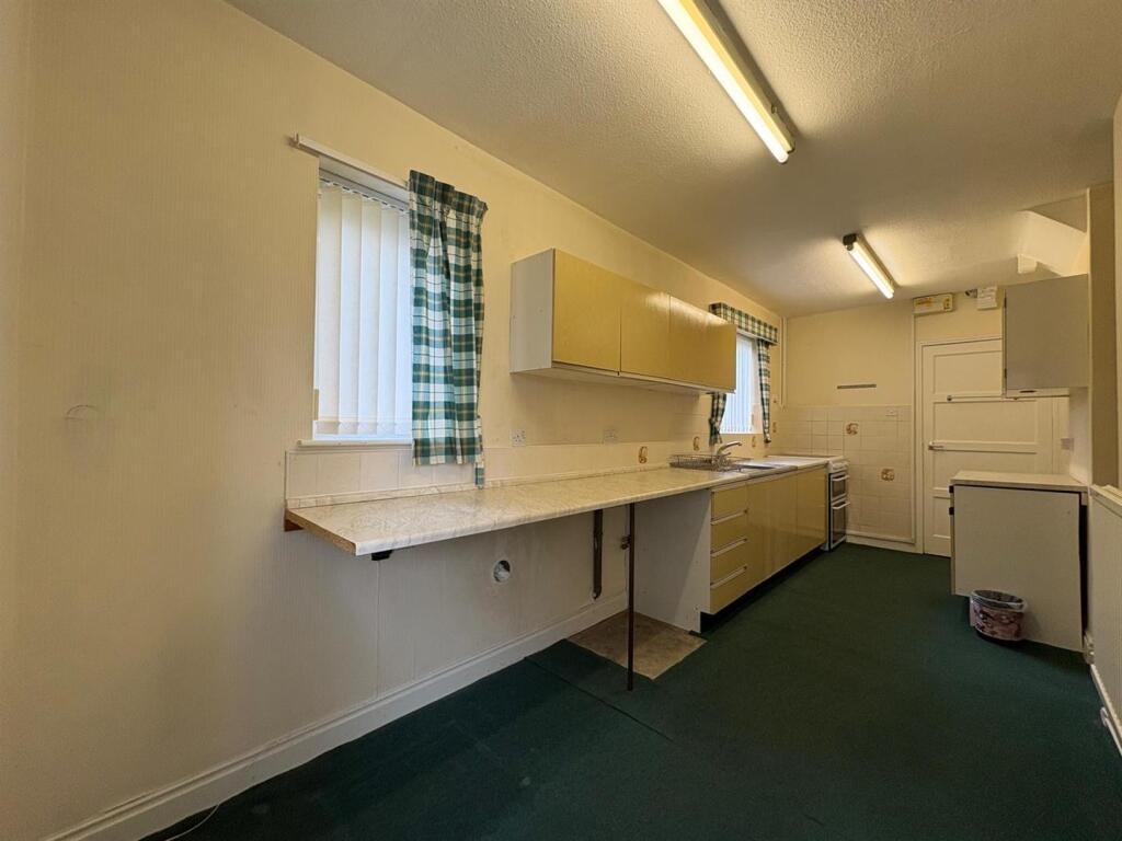 House in Brompton, North Yorkshire - More