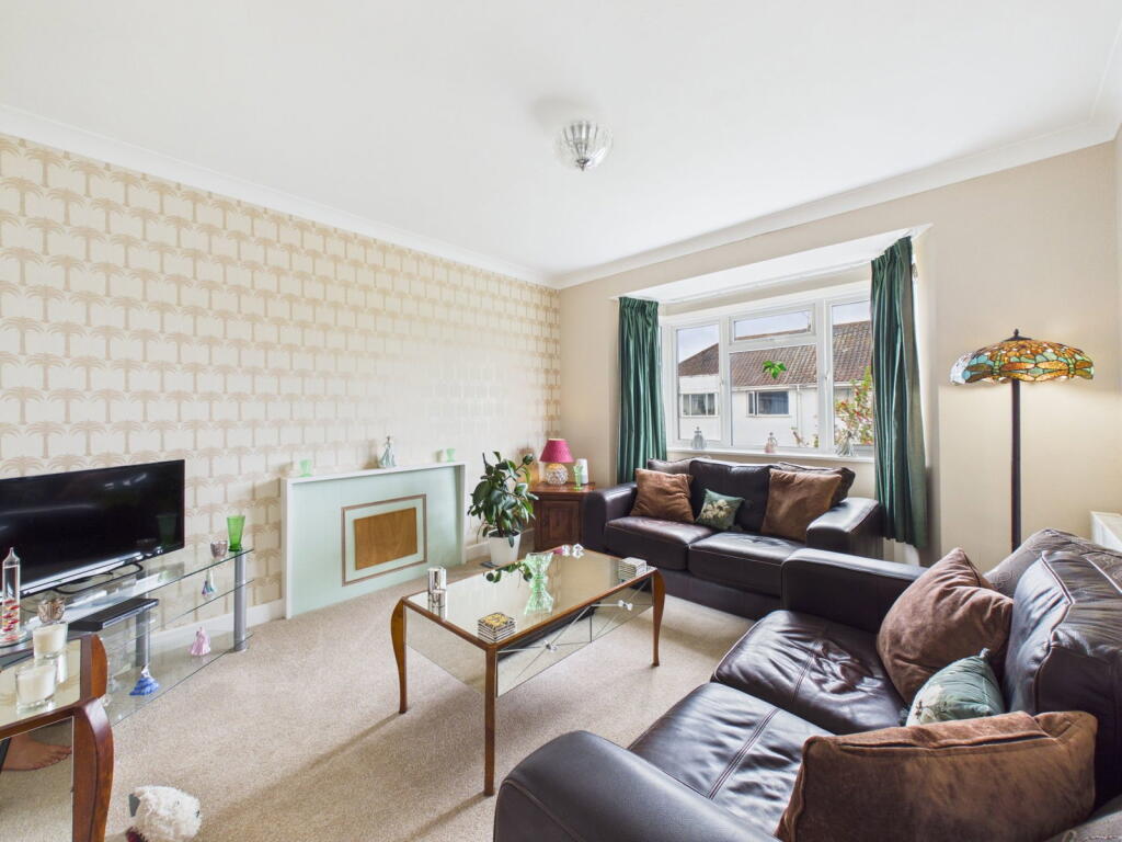 Apartment in Worthing, West Sussex - View 5