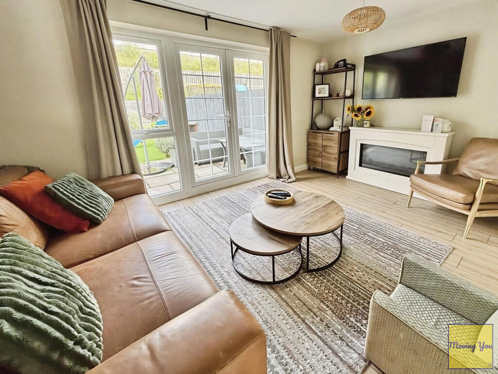 Clos Y Cwm, Pontardawe, SA8 4JZ photo 4