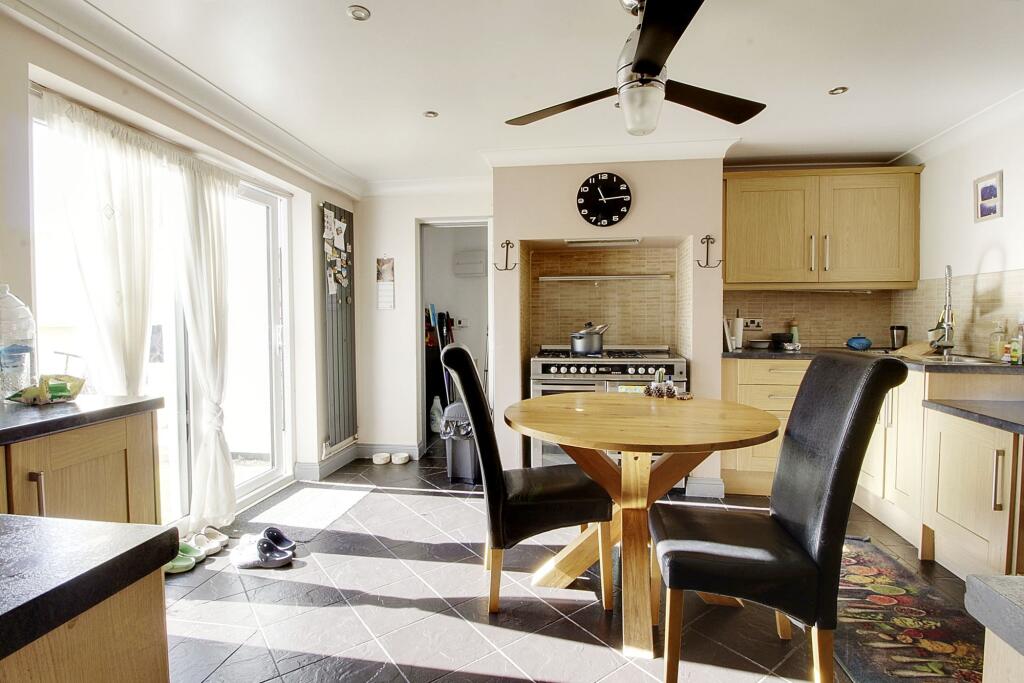 House in Peterborough - View 5