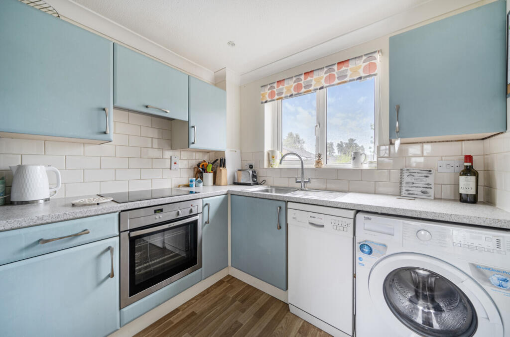 House in Bracknell - View 5