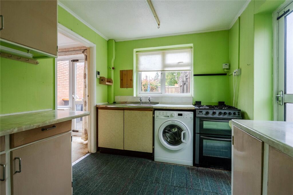 Lockington Crescent, Dunstable, LU5 photo 3