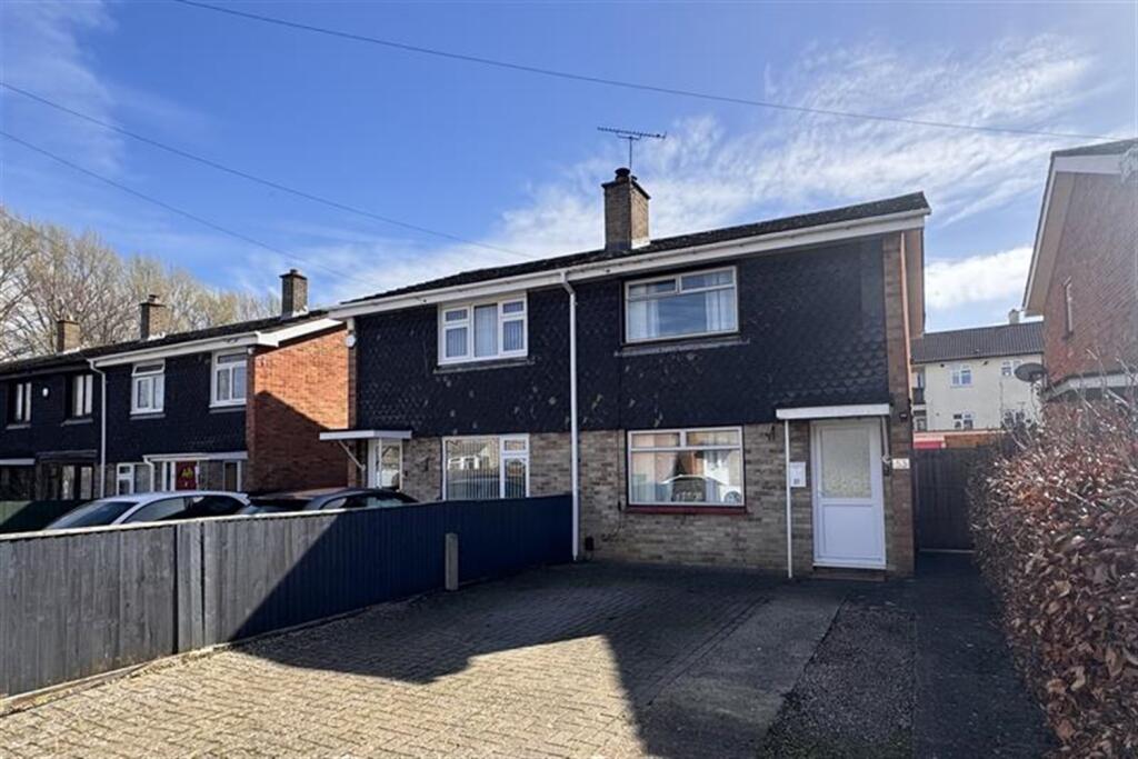 Main image of property: Alice Smith Square, Littlemore, Oxford, OX4