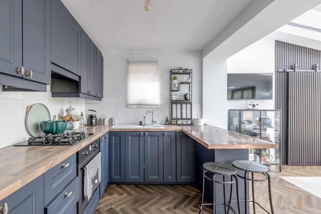Knightscliffe Crescent, Shevington, WN6 photo 3