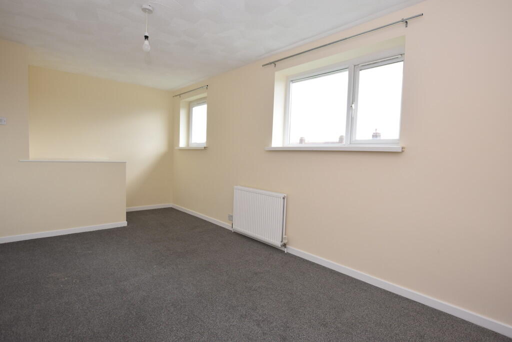 House in Huddersfield - View 5
