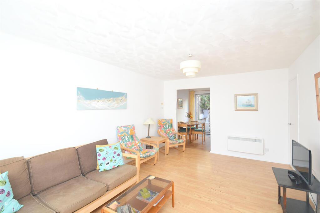 St. Andrews Street, Cowes photo 4