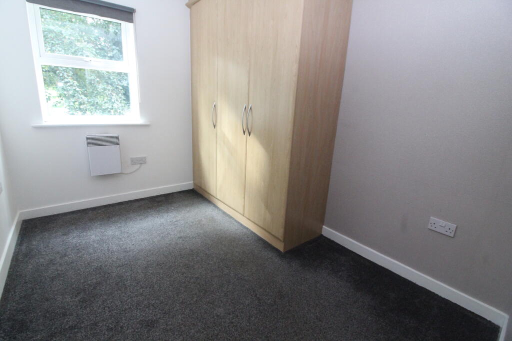 Apartment in Warrington - More