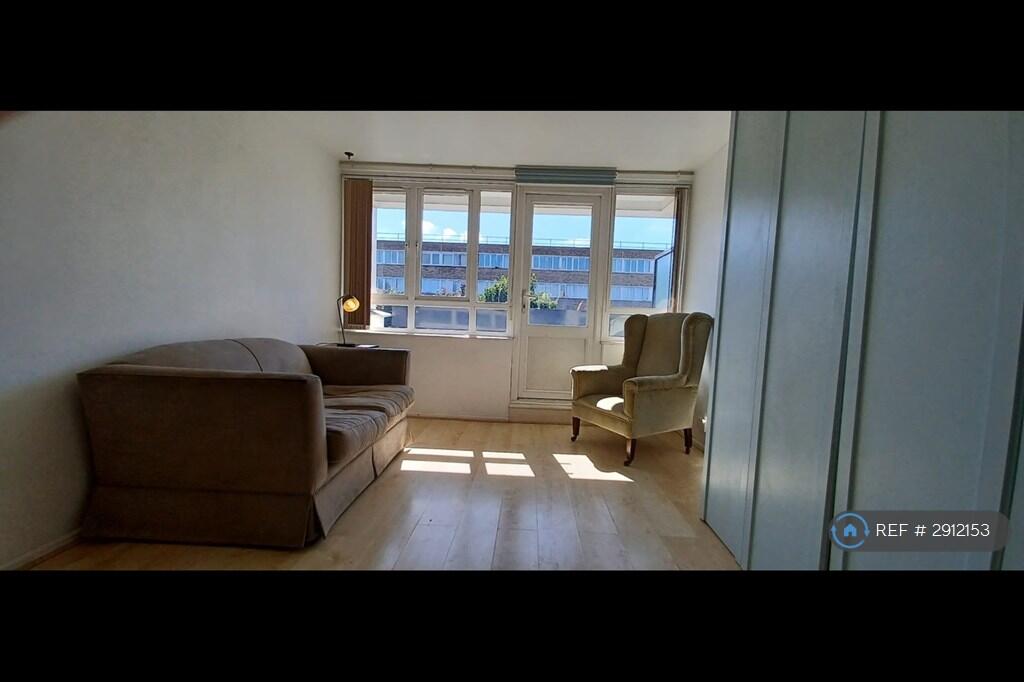 3 bedroom maisonette for rent