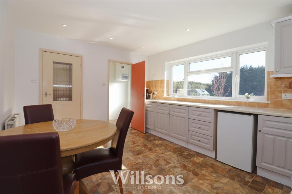 House in East Lindsey, Hundleby - View 5