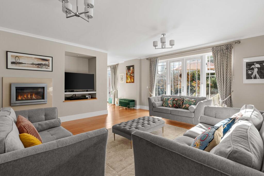 Pye Gardens, Bishop's Stortford, CM23 photo 4