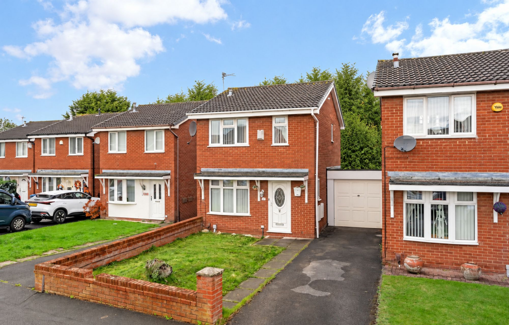 Main image of property: Case Grove, Prescot, L35