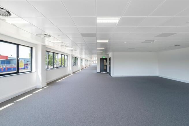Units B Laporte Way - Luton-9.jpg
