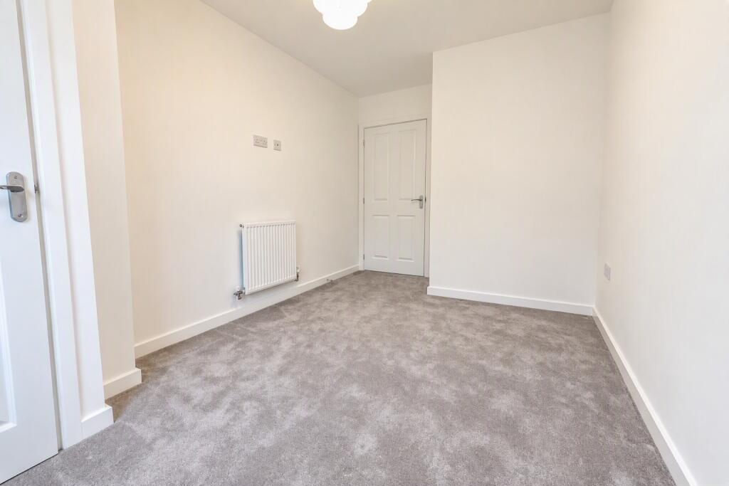 Discovery Drive, Swanley, BR8 photo 5