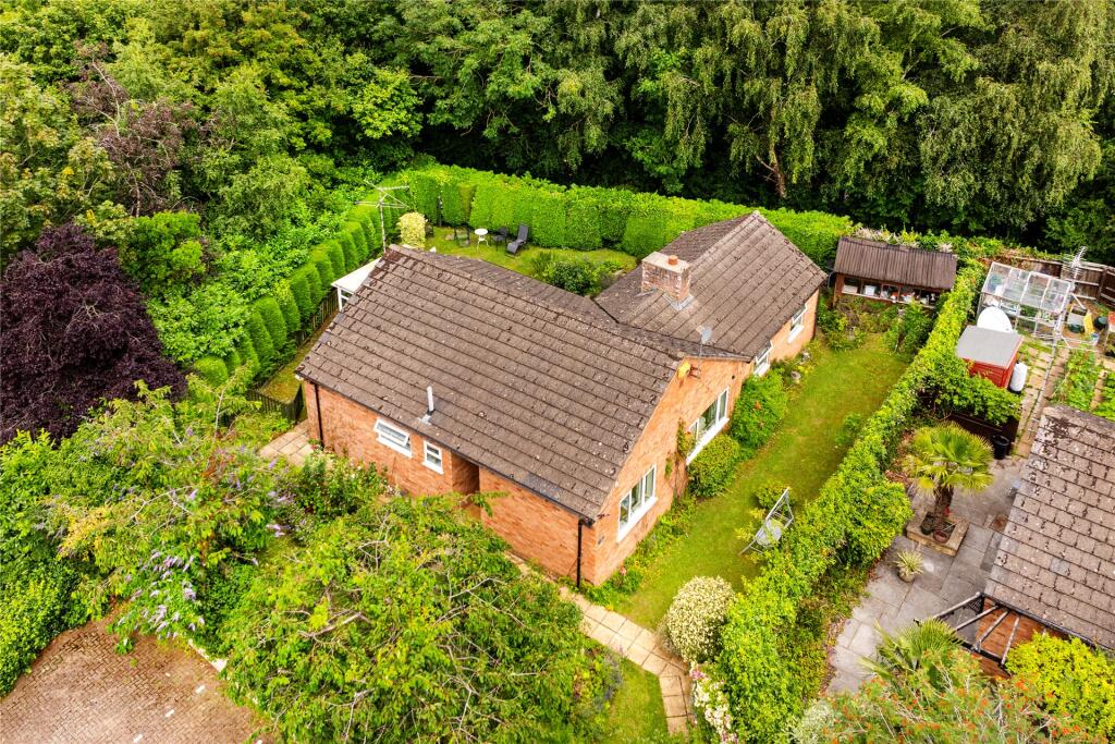 Main image of property: Station Terrace, Buckingham, Buckinghamshire, MK18