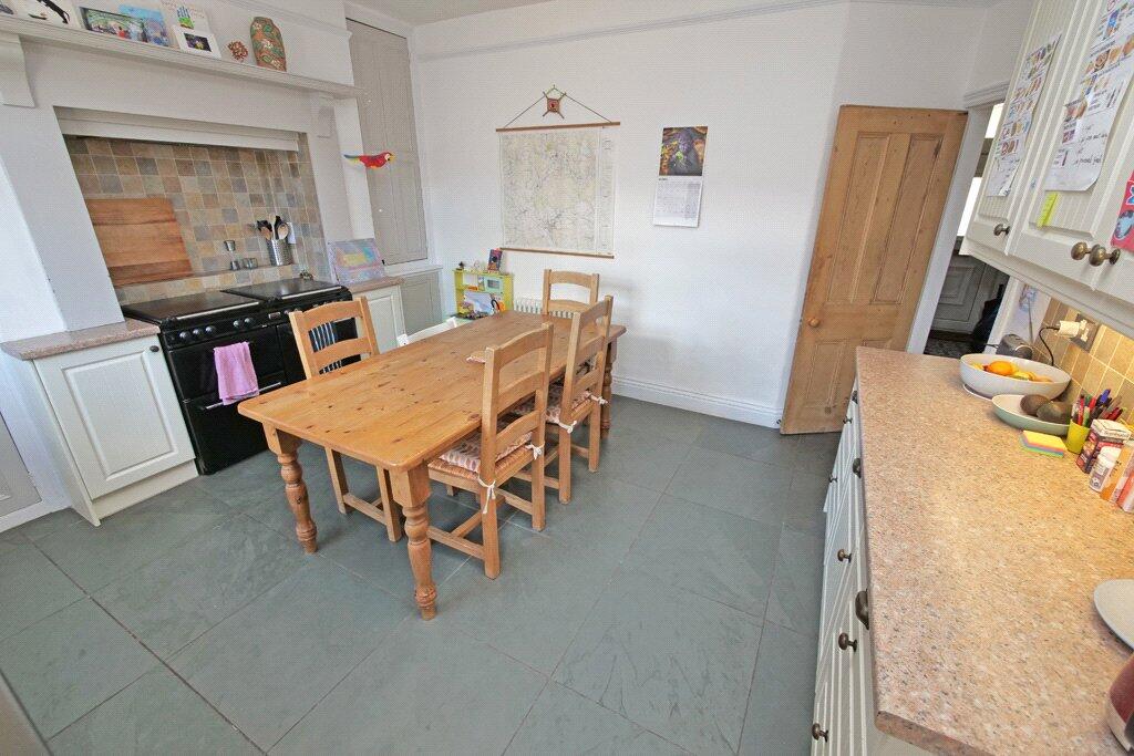33 Belgrave Street, Skipton, BD23 1QB photo 4
