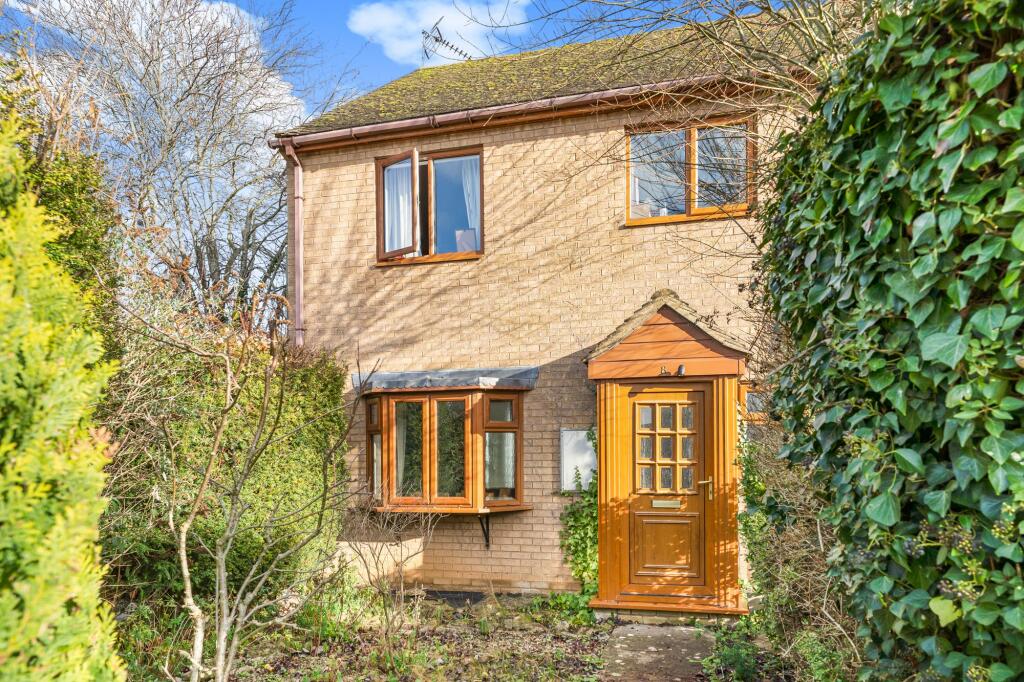 Main image of property: Weavers Close, Witney, OX28
