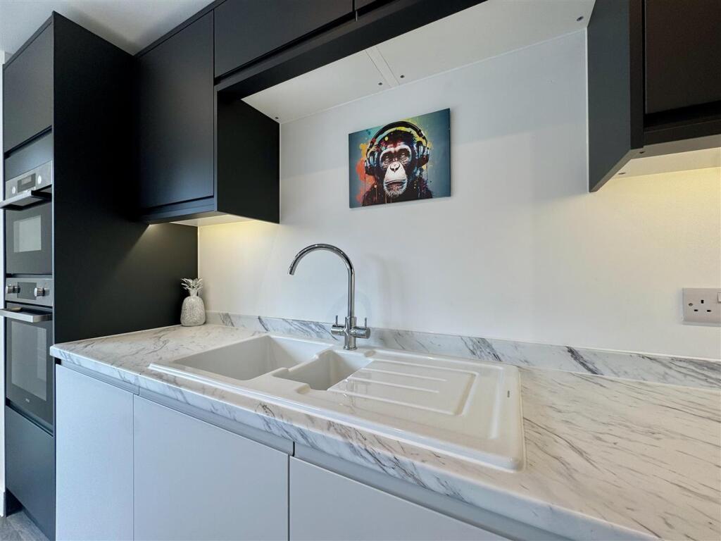 House in Maldon, Southminster - More