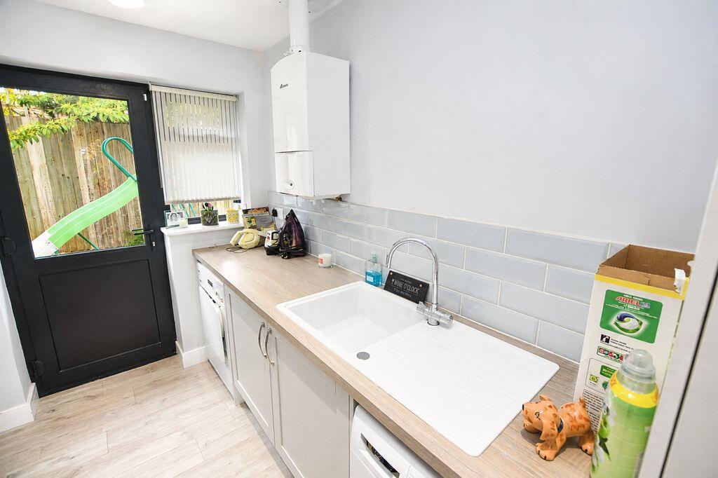 Manor Close, Maidstone - View 6