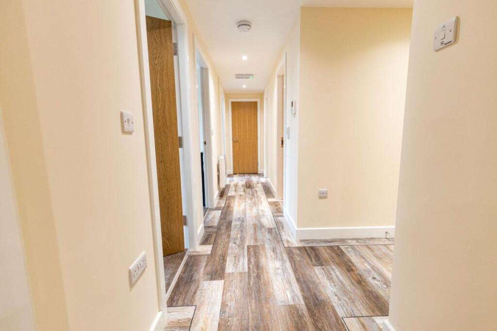 Apartment in Sheffield - View 4